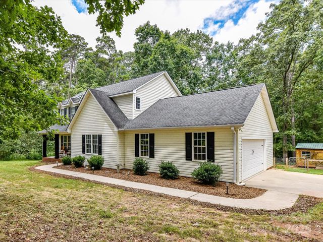 1338 Pell Drive, Lincolnton, NC 28092