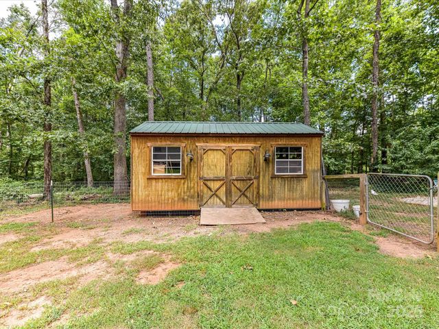 1338 Pell Drive, Lincolnton, NC 28092