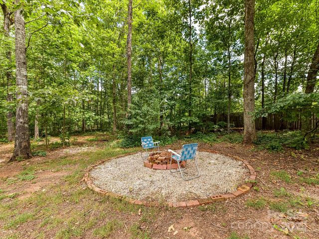 1338 Pell Drive, Lincolnton, NC 28092