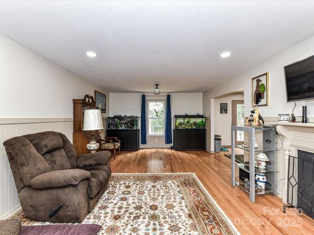 1338 Pell Drive, Lincolnton, NC 28092