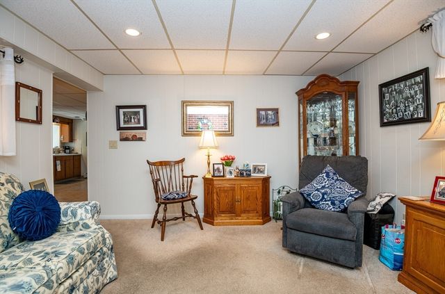 980 Salem St 2, Lynnfield, MA 01940