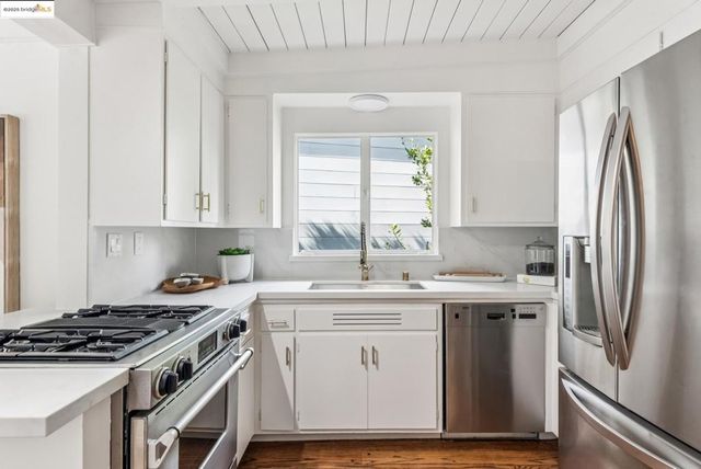 300 Pacific Avenue, Piedmont, CA 94611