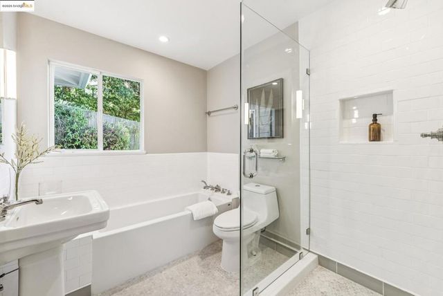 300 Pacific Avenue, Piedmont, CA 94611