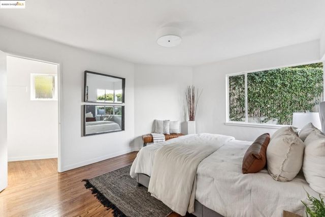 300 Pacific Avenue, Piedmont, CA 94611