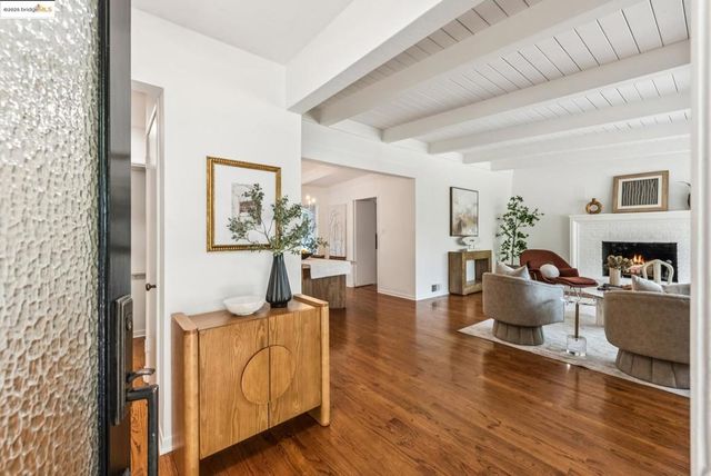 300 Pacific Avenue, Piedmont, CA 94611
