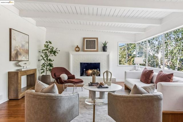 300 Pacific Avenue, Piedmont, CA 94611