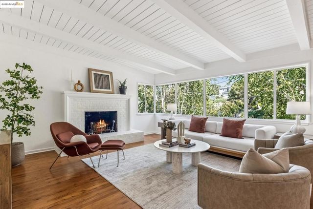 300 Pacific Avenue, Piedmont, CA 94611
