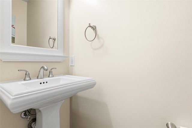 44 Rodgers Drive, Findlay Twp, PA 15108