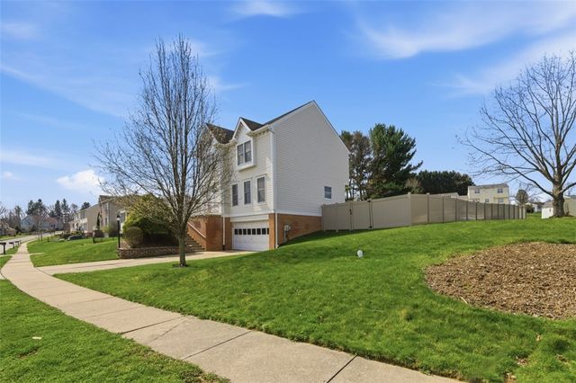 44 Rodgers Drive, Findlay Twp, PA 15108