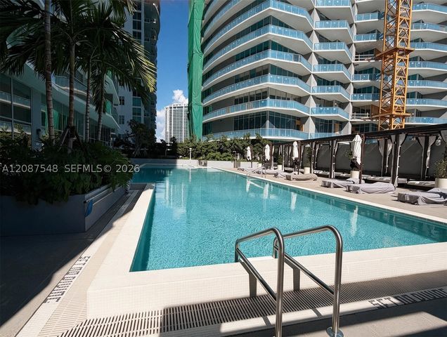 77 SE 5th St 4003, Miami, FL 33131