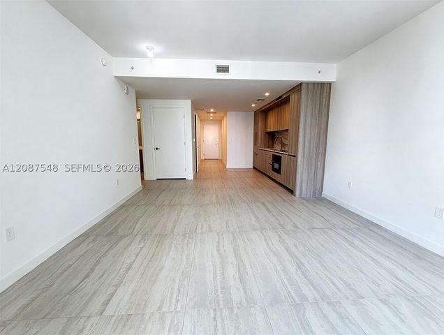 77 SE 5th St 4003, Miami, FL 33131