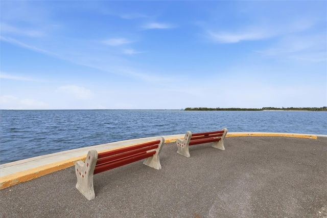 4851 W GANDY BOULEVARD B7L17, Tampa, FL 33611