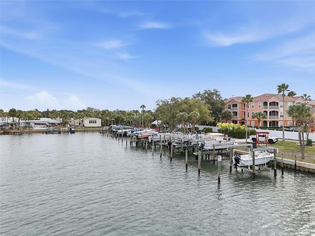 4851 W GANDY BOULEVARD B7L17, Tampa, FL 33611