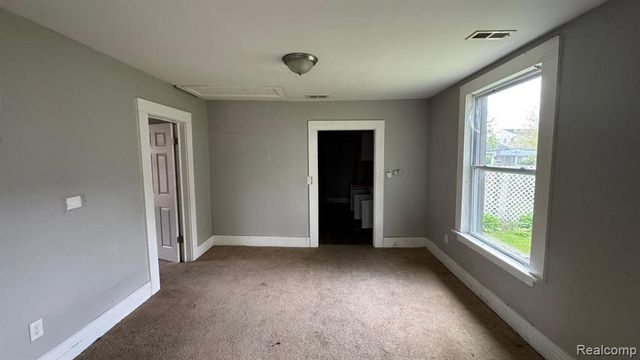 253 Beechwood Street, River Rouge, MI 48218