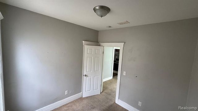 253 Beechwood Street, River Rouge, MI 48218