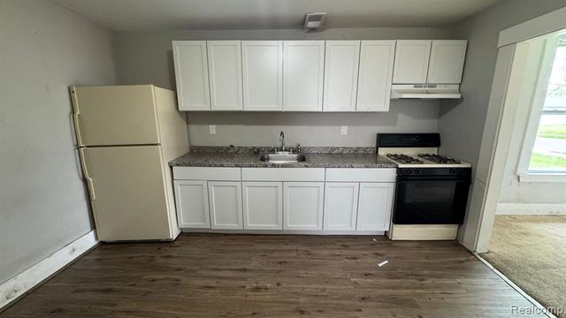 253 Beechwood Street, River Rouge, MI 48218