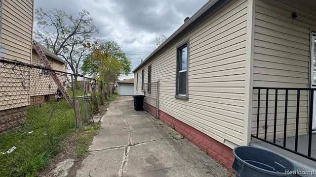 253 Beechwood Street, River Rouge, MI 48218