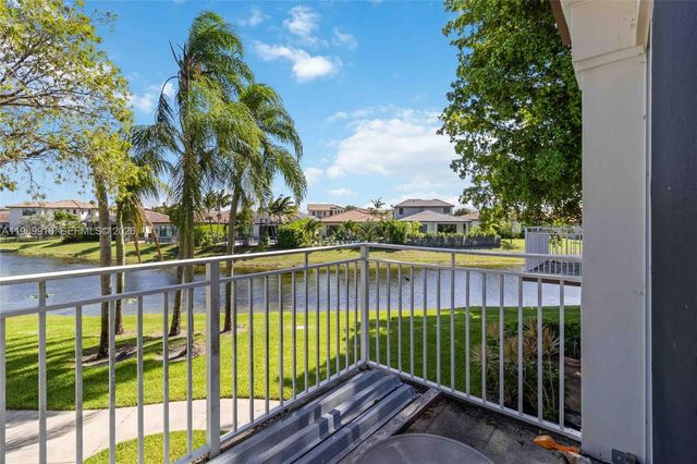 1250 SW 113th Ter 203, Pembroke Pines, FL 33025