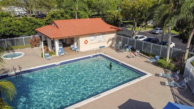 1250 SW 113th Ter 203, Pembroke Pines, FL 33025