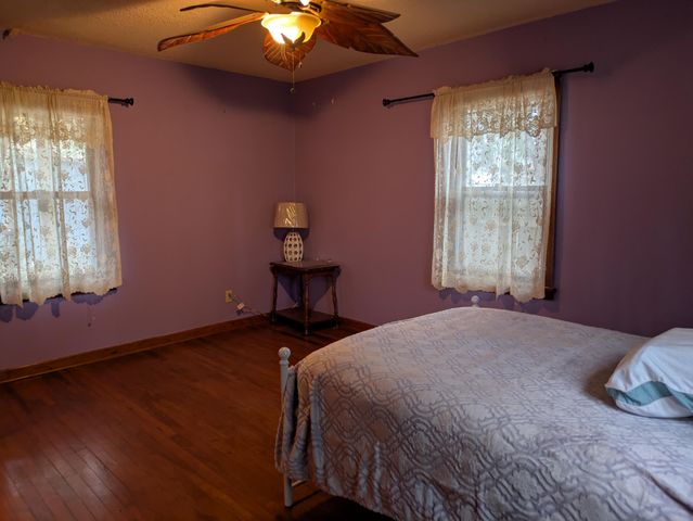 3900 E 1425 N, Wheatfield, IN 46392