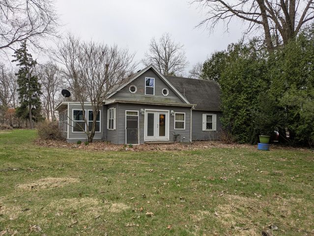 3900 E 1425 N, Wheatfield, IN 46392