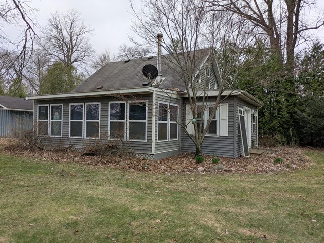 3900 E 1425 N, Wheatfield, IN 46392