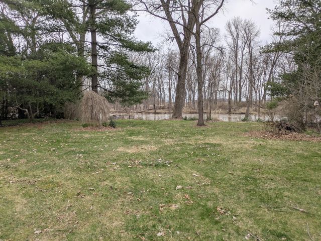 3900 E 1425 N, Wheatfield, IN 46392