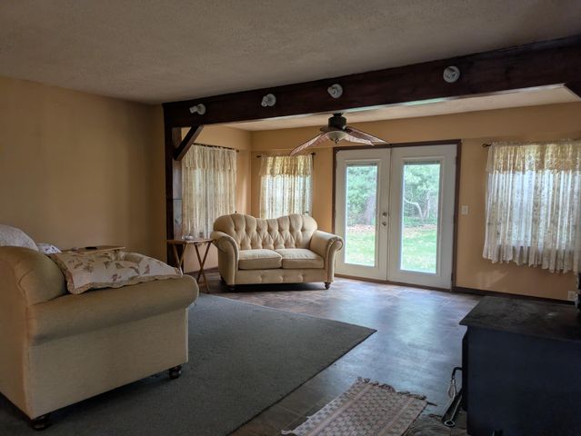 3900 E 1425 N, Wheatfield, IN 46392