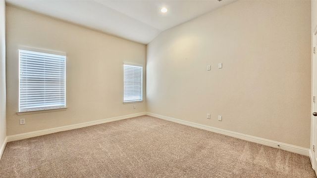 2656 Nottingham Drive, Lewisville, TX 75067