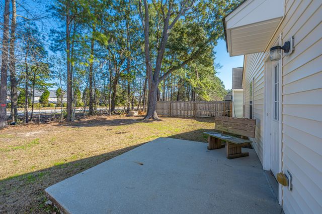 220 Wildberry Lane, Goose Creek, SC 29445