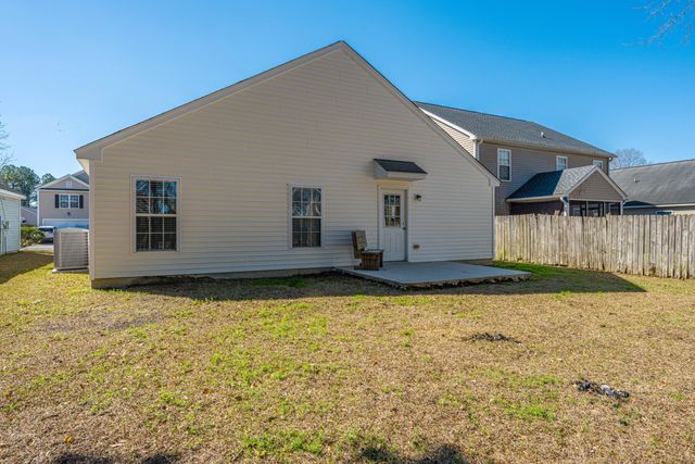 220 Wildberry Lane, Goose Creek, SC 29445