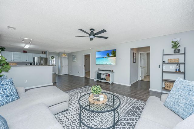 220 Wildberry Lane, Goose Creek, SC 29445