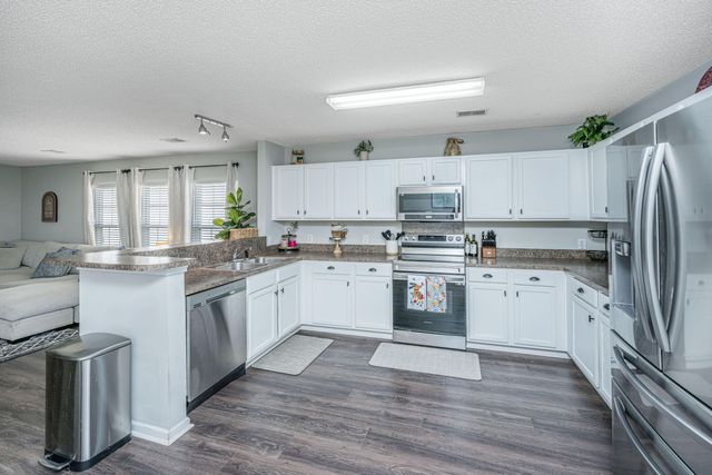 220 Wildberry Lane, Goose Creek, SC 29445