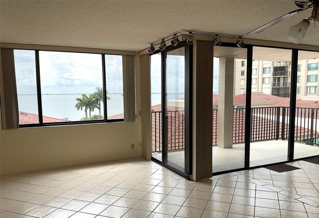 6322 PALMA DEL MAR BOULEVARD S G402, St Petersburg, FL 33715
