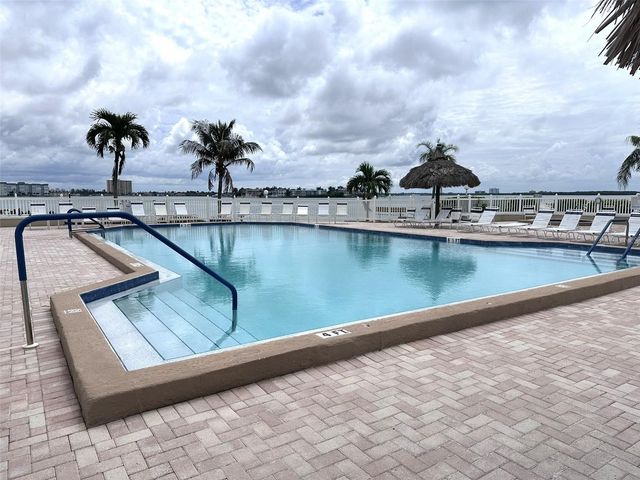 6322 PALMA DEL MAR BOULEVARD S G402, St Petersburg, FL 33715