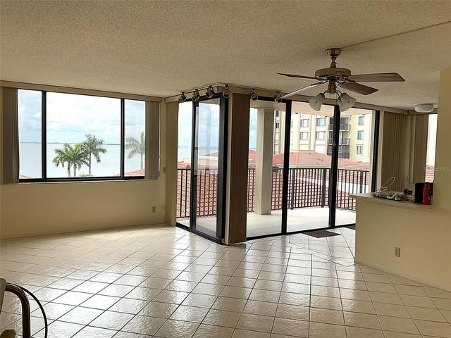 6322 PALMA DEL MAR BOULEVARD S G402, St Petersburg, FL 33715