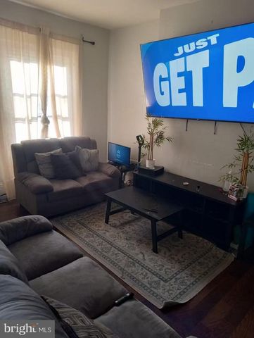 811 N MILTON AVE, Baltimore, MD 21205