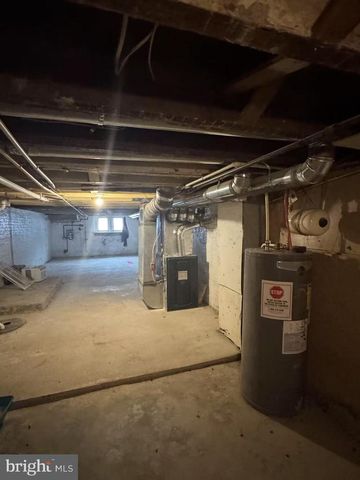 811 N MILTON AVE, Baltimore, MD 21205