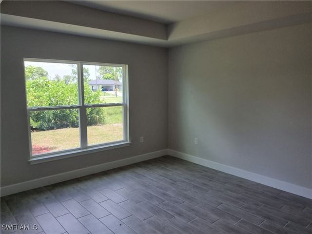 4013 NW 37th AVE, Cape Coral, FL 33993