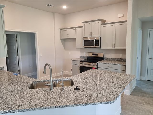 4013 NW 37th AVE, Cape Coral, FL 33993