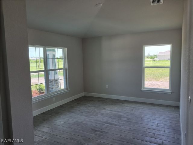 4013 NW 37th AVE, Cape Coral, FL 33993