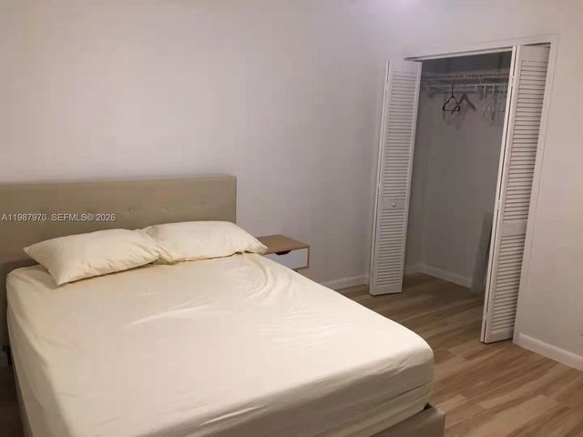 3660 NE 166th St 415, North Miami Beach, FL 33160