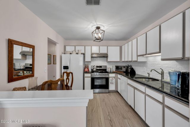 380 Deuce Drive, Wall, NJ 07719