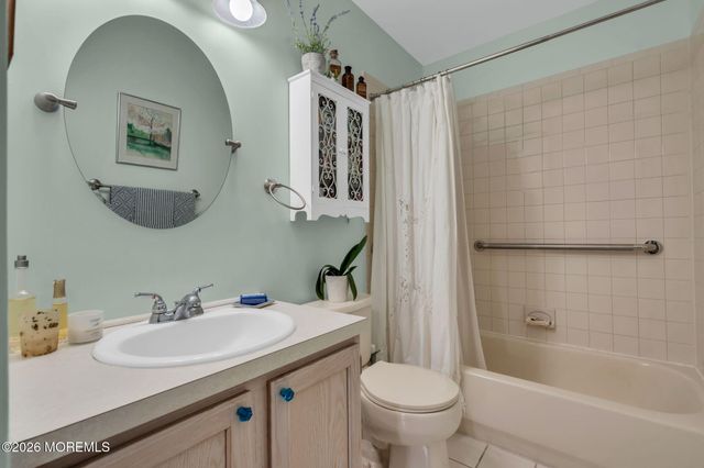 380 Deuce Drive, Wall, NJ 07719