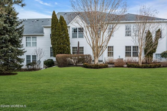 380 Deuce Drive, Wall, NJ 07719