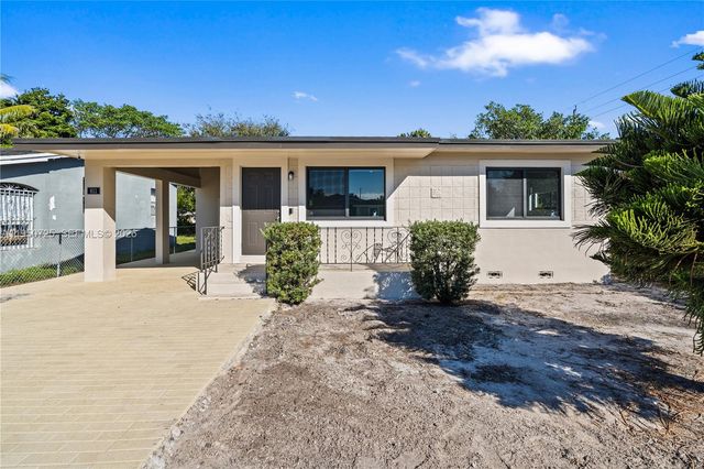 811 NW 115th St, Miami, FL 33168