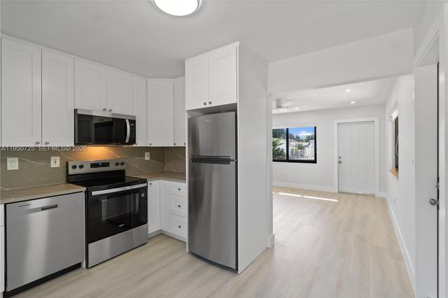 811 NW 115th St, Miami, FL 33168