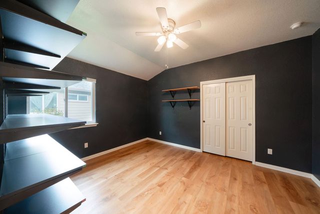 414 Brazoria TRL, San Marcos, TX 78666