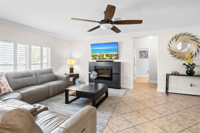 301 SPARROW HAWK DRIVE, Groveland, FL 34736