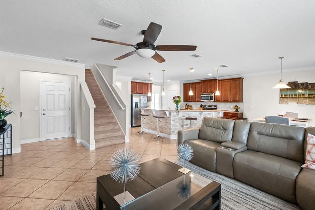 301 SPARROW HAWK DRIVE, Groveland, FL 34736